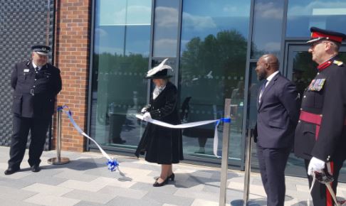 PCC thanks Bedfordshire Police for delivering ‘vital project’ on time as state-of-the-art custody building opens